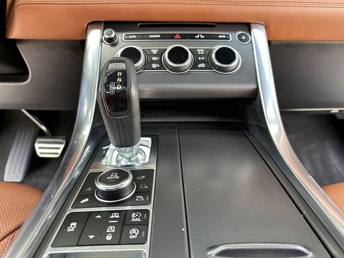 Used 2014 Land Rover Range Rover Sport Supercharged image 10