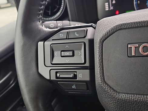 Used 2024 Toyota Land Cruiser Base image 28