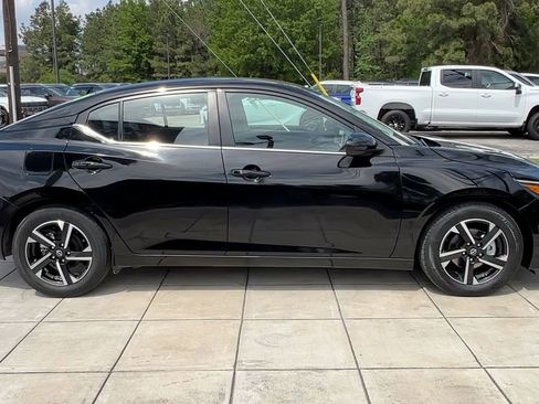 Used 2024 Nissan Sentra SV image 16