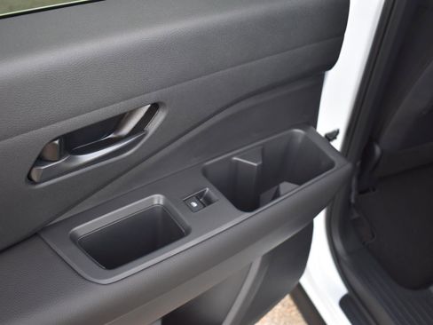 New 2026 Nissan Pathfinder SV image 39