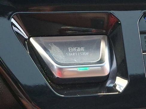 Used 2025 GMC Sierra 1500 Denali Ultimate AWD/4WD image 18