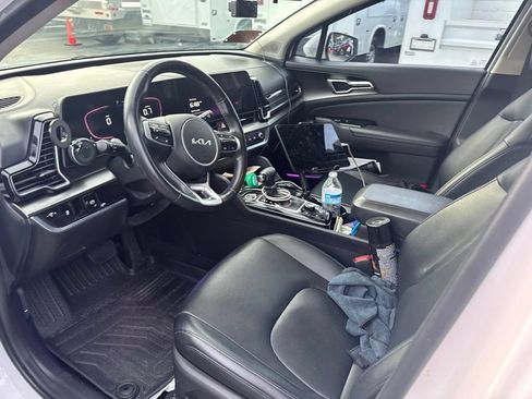 Used 2023 Kia Sportage EX FWD image 6