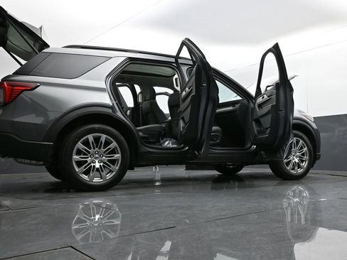 New 2026 Ford Explorer Active w/ Active Comfort Package image 42