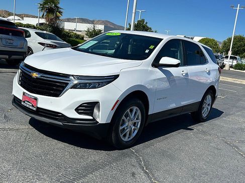 Used 2024 Chevrolet Equinox LT AWD/4WD image 3