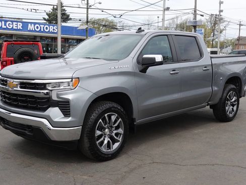 Used 2024 Chevrolet Silverado 1500 LT image 1