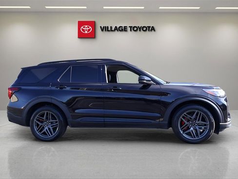 Used 2025 Ford Explorer ST w/ Sun And Sound Package image 6