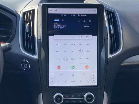 Used 2024 Ford Edge SEL image 25