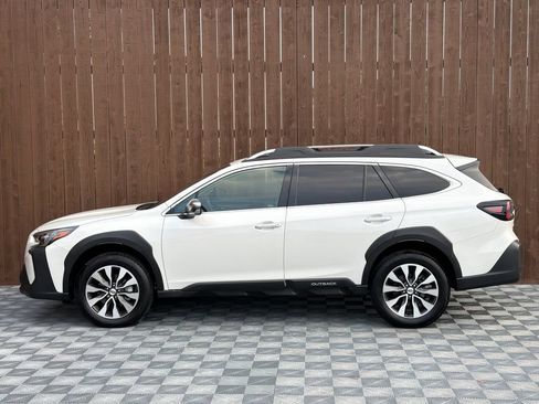 Used 2025 Subaru Outback Touring XT AWD/4WD image 16