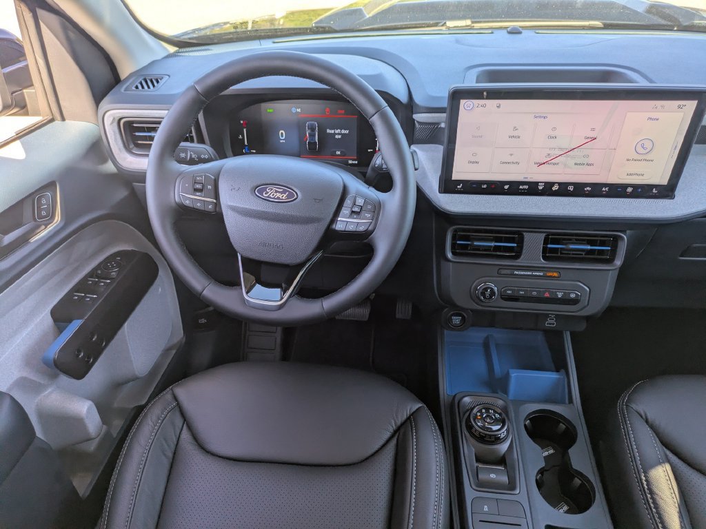 New 2026 Ford Maverick XLT w/ XLT Luxury Package FWD image 16