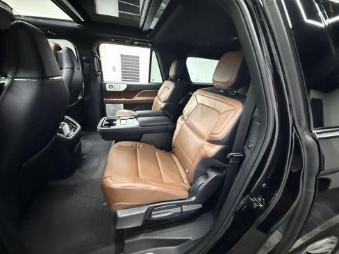 Used 2023 Lincoln Navigator L Reserve w/ Equipment Group 201A AWD/4WD image 23