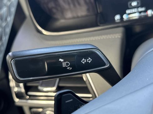 Used 2019 Lincoln Navigator Select image 27