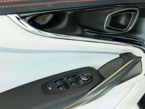 Used 2025 Aston Martin DBX 707 image 19