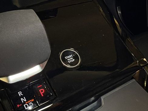 Used 2024 Land Rover Range Rover Sport SE image 29