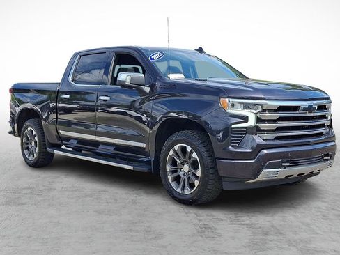 Used 2023 Chevrolet Silverado 1500 High Country w/ Technology Package AWD/4WD image 3