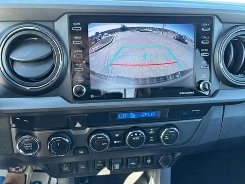 Used 2021 Toyota Tacoma TRD Off-Road w/ Technology Package image 30