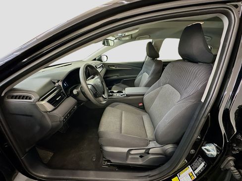 Used 2025 Toyota Camry LE image 13