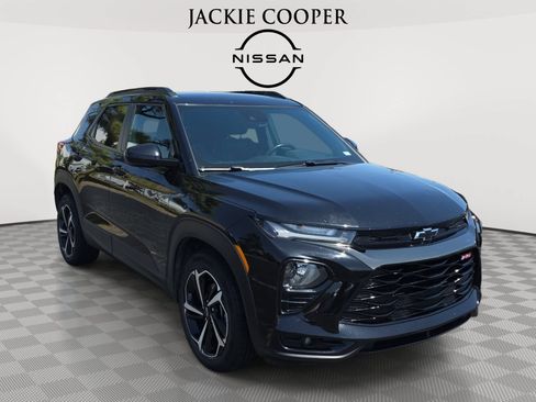 Used 2022 Chevrolet TrailBlazer RS FWD image 3