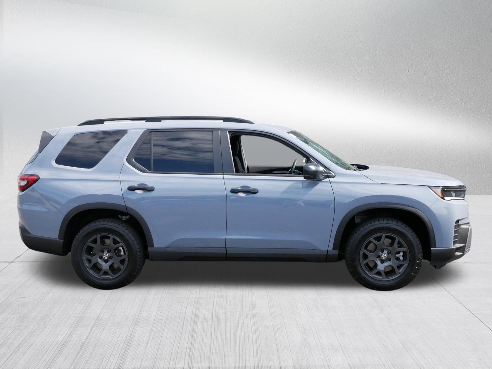 Certified 2026 Honda Pilot TrailSport image 8