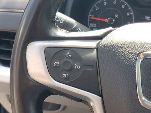 Used 2018 GMC Terrain SLE image 19