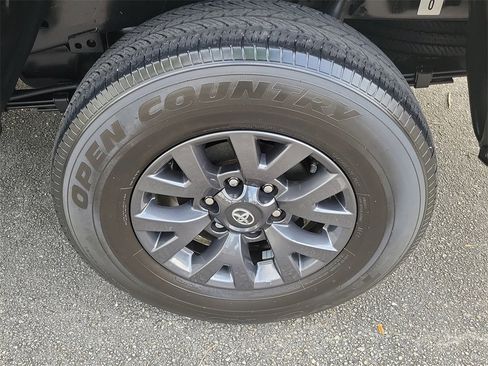 Used 2023 Toyota Tacoma SR5 image 10