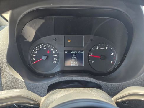 Used 2023 Mercedes-Benz Sprinter 2500 image 21