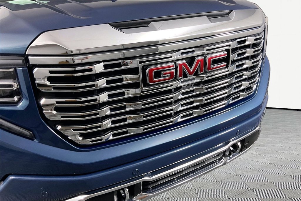 Used 2025 GMC Sierra 1500 Denali AWD/4WD image 29