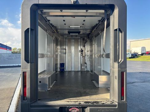 Used 2024 Chevrolet Brightdrop 600 w/ Battery Pack, Max Range AWD/4WD image 10