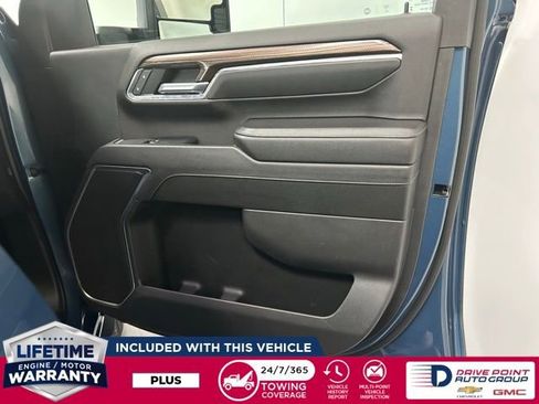 Used 2024 Chevrolet Silverado 2500 LT image 30