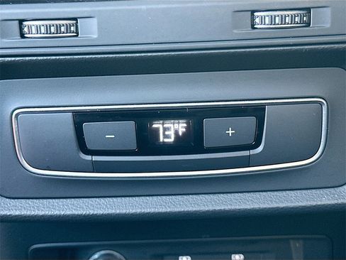 Used 2022 Audi Q7 3.0T Premium Plus w/ Premium Plus Package image 27