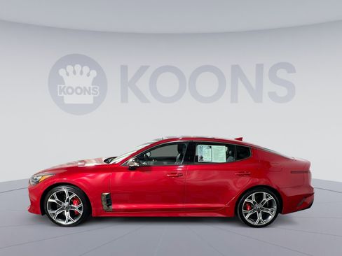 Used 2018 Kia Stinger GT1 image 2