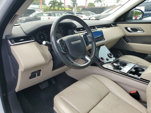 Used 2018 Land Rover Range Rover Velar S image 12