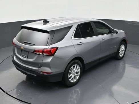 Used 2024 Chevrolet Equinox LT FWD image 16