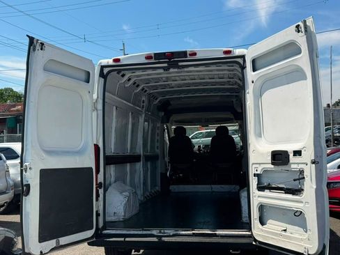Used 2019 RAM ProMaster 2500 w/ Interior Convenience Group FWD image 7
