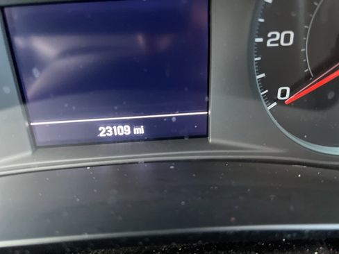 Used 2023 Chevrolet Malibu LT image 9