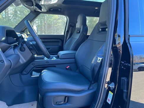 New 2026 Land Rover Defender 110 OCTA image 11