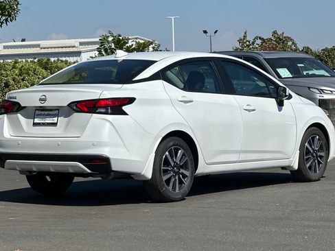 New 2025 Nissan Versa SV w/ Trunk Package image 4