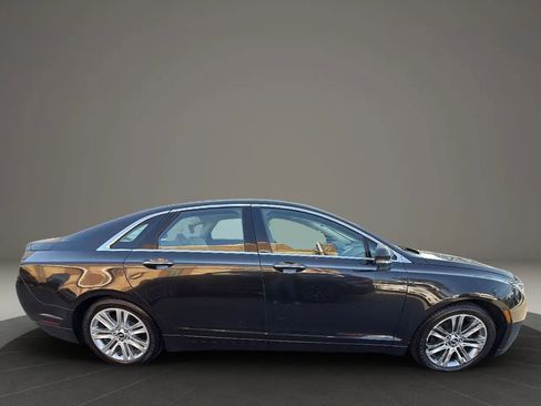 Used 2014 Lincoln MKZ Hybrid Sedan 4D w/ Equipment Group 202A Reserve image 4