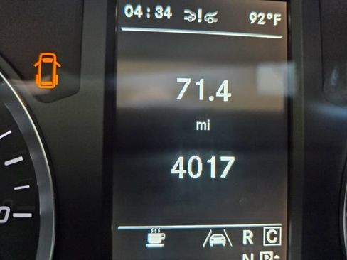 Used 2020 Mercedes-Benz Metris Passenger image 22