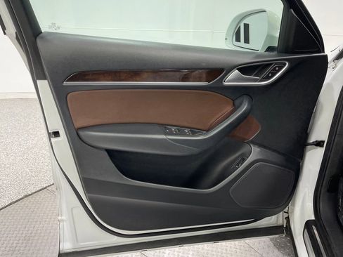 Used 2018 Audi Q3 2.0T Premium w/ Convenience Package image 15