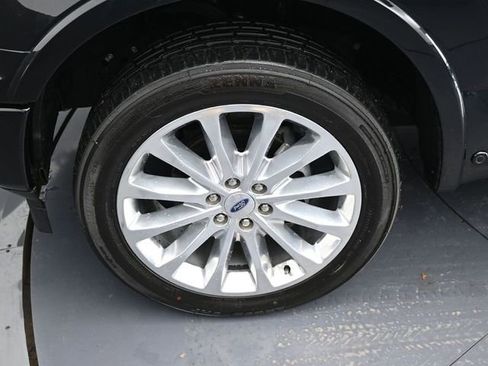 Used 2019 Ford F150 Limited w/ Trailer Tow Package image 25