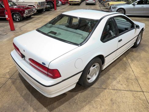 Used 1993 Ford Thunderbird Super RWD image 17