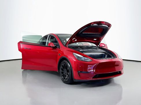 Used 2023 Tesla Model Y Long Range AWD/4WD image 34