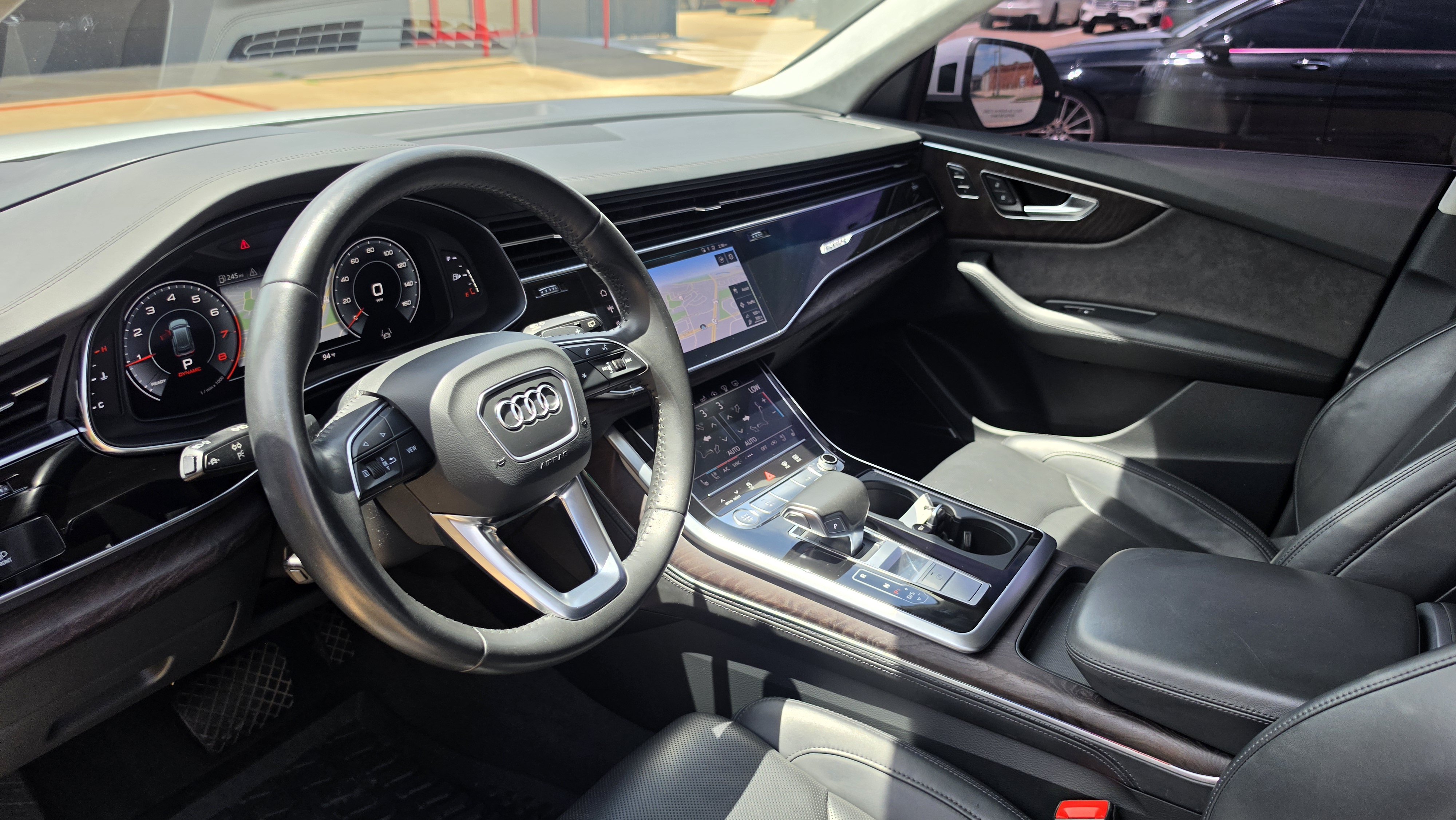 Used 2019 Audi Q8 Prestige w/ Luxury Package AWD/4WD image 26