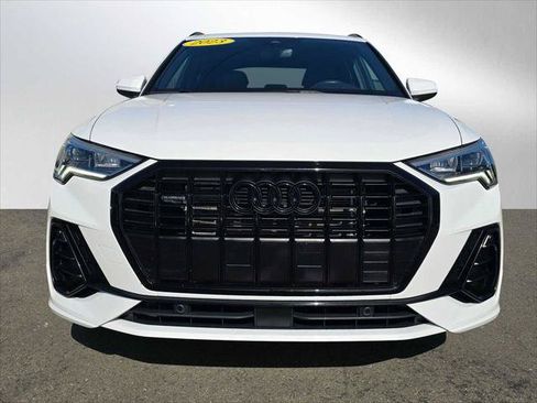 Used 2023 Audi Q3 2.0T Premium w/ Black Optic Sport Package AWD/4WD image 8