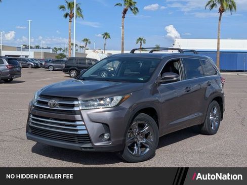 Used 2019 Toyota Highlander Limited Platinum w/ Carpet Mat Package (TMS) AWD/4WD image 1