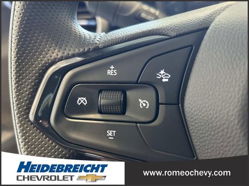 Used 2025 Chevrolet Trax LS w/ LS Convenience Package FWD image 19