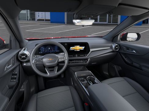 New 2026 Chevrolet Equinox LT w/ Convenience Package II AWD/4WD image 39
