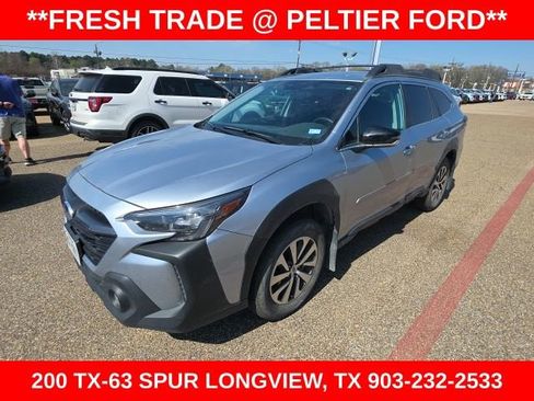 Used 2025 Subaru Outback Premium image 3