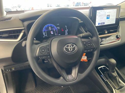 Used 2026 Toyota Corolla LE image 13
