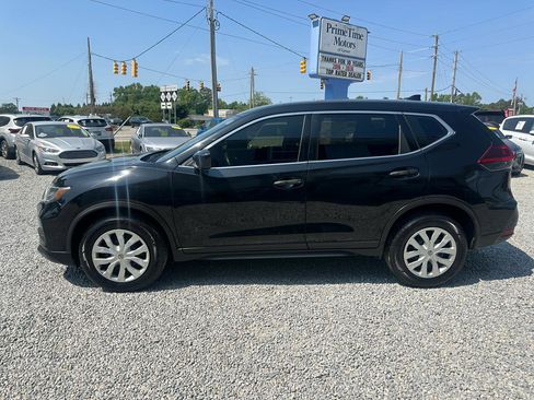 Used 2018 Nissan Rogue S AWD/4WD image 2